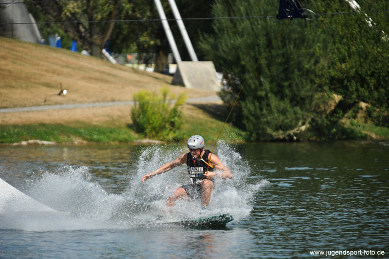 Wakeboard].145